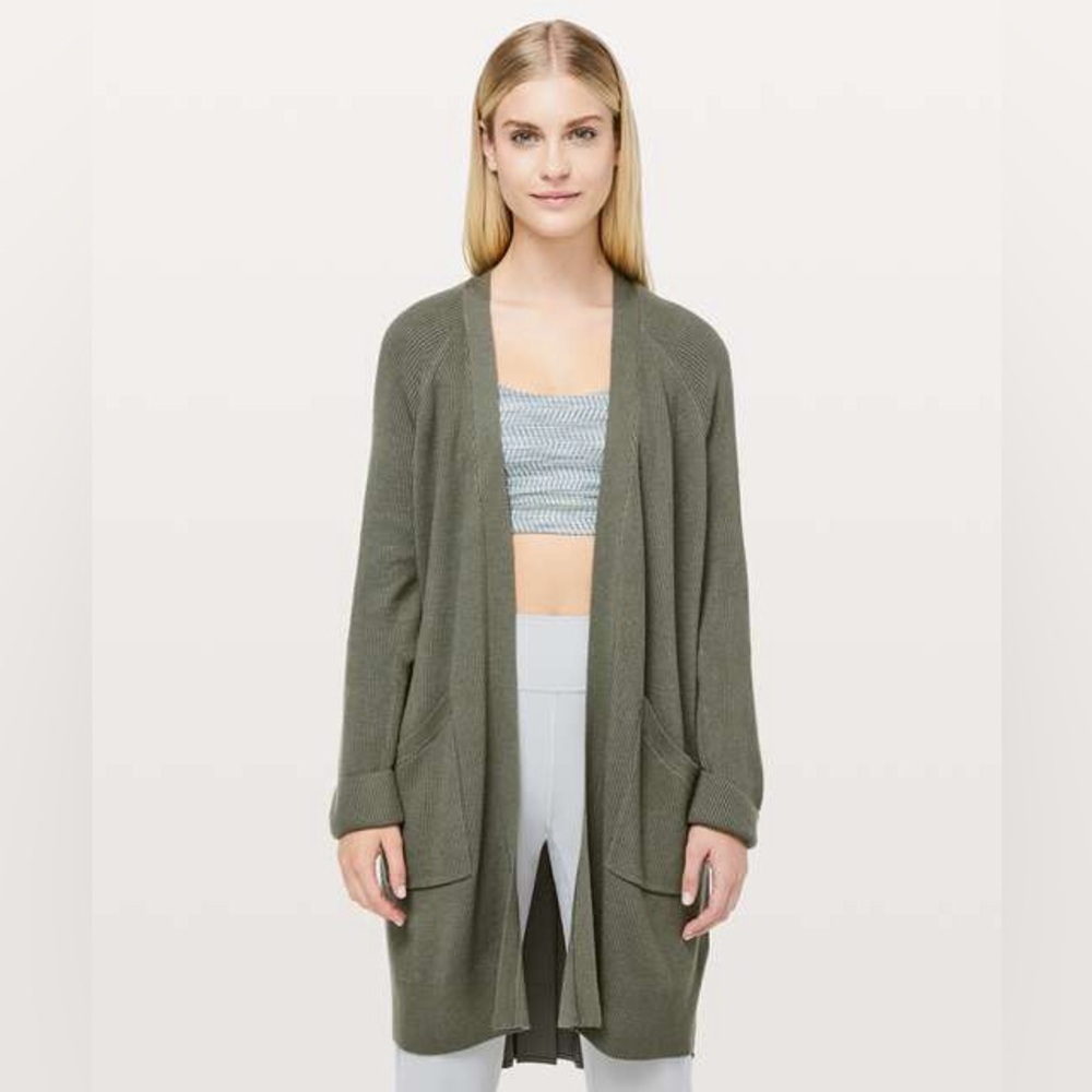 Lululemon Still At Ease Wrap Green Size 6